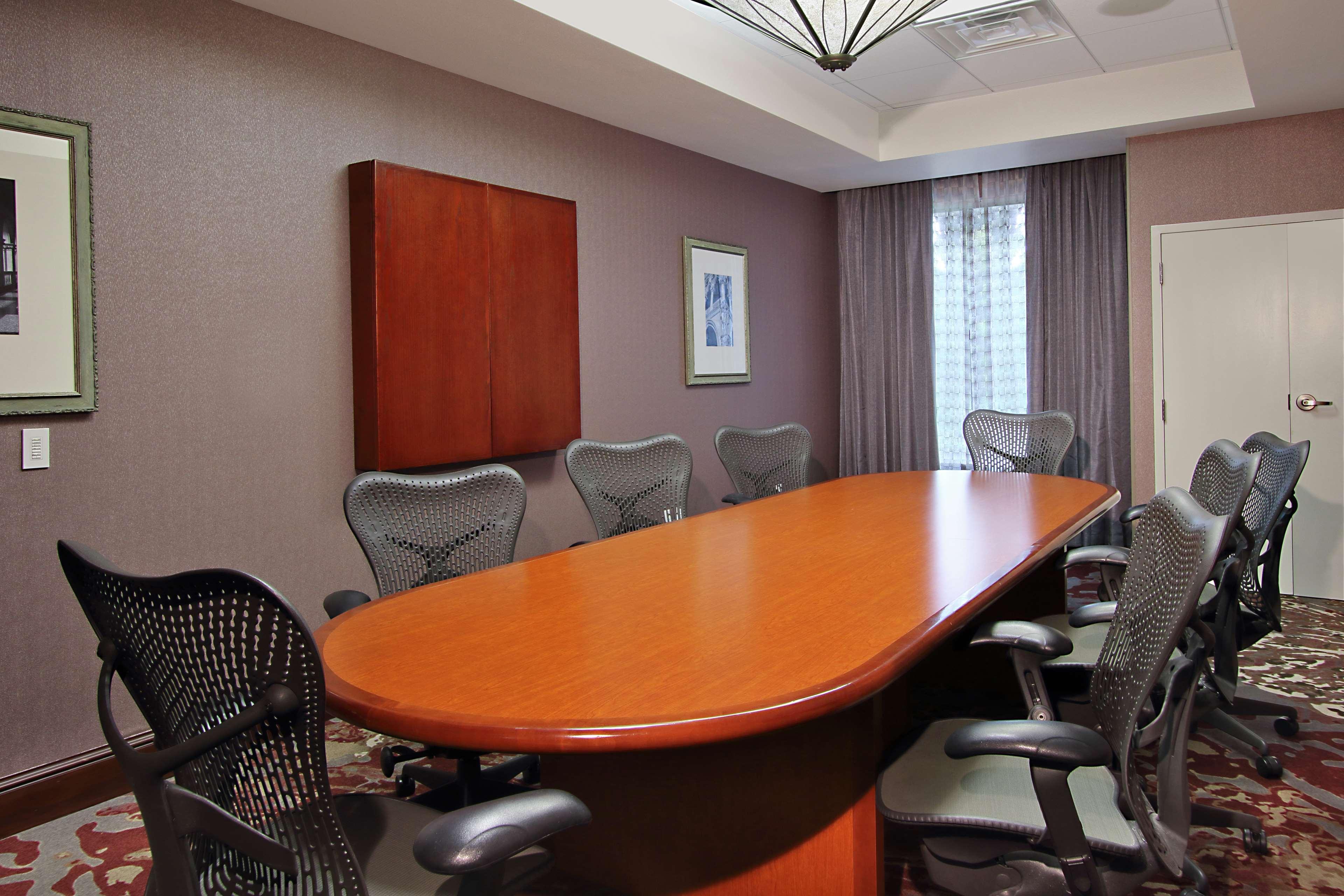 Hilton Garden Sonoma County Airport Hotel