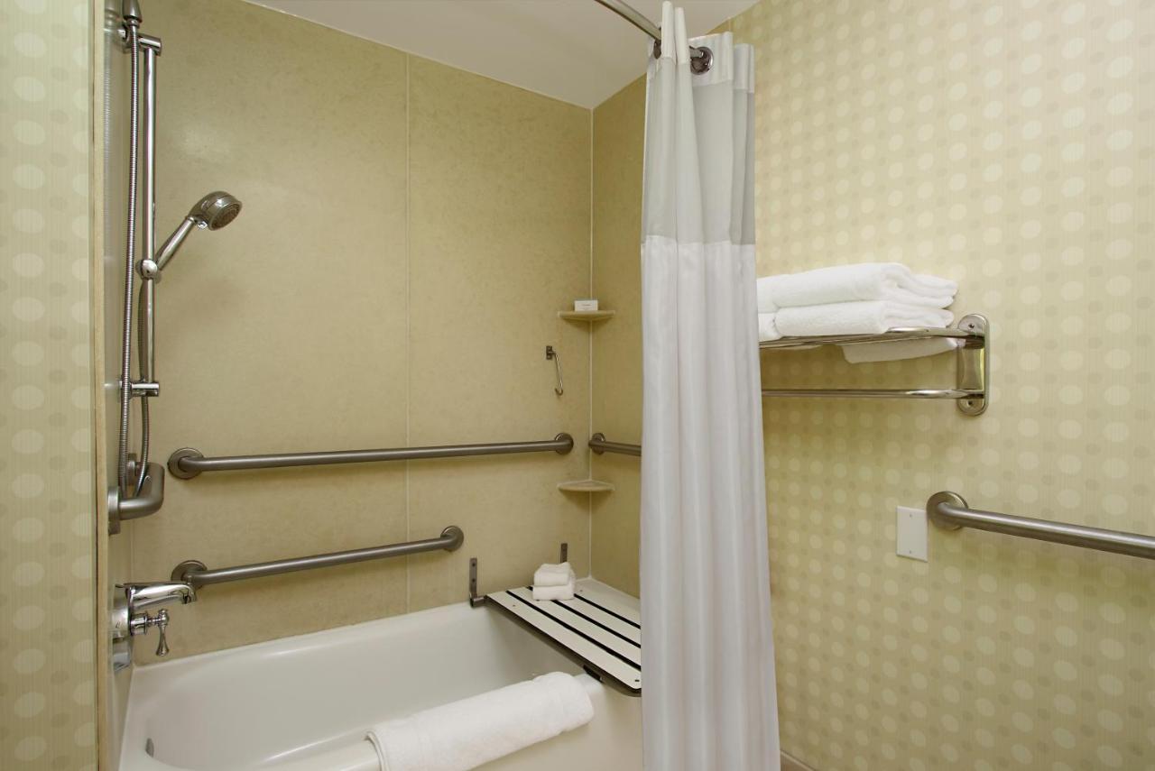 Hilton Garden Sonoma County Airport Hotel Santa Rosa