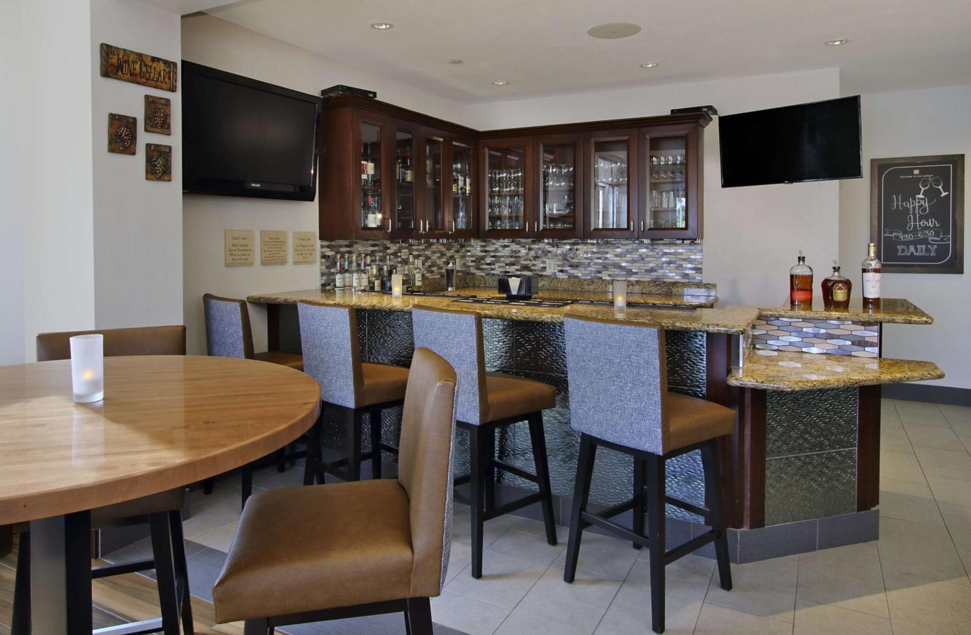 Hilton Garden Sonoma County Airport Hotel 3*