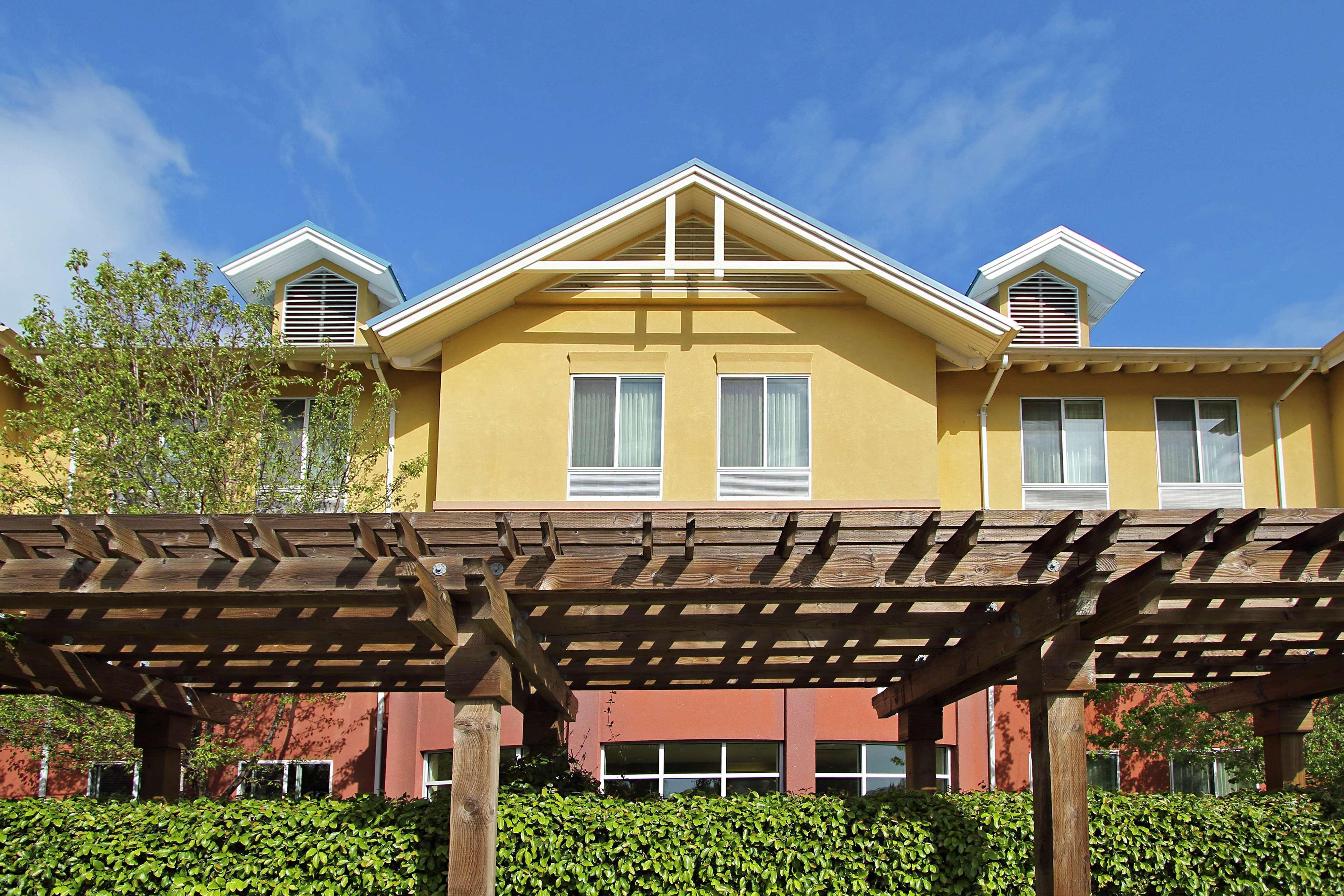 Hilton Garden Sonoma County Airport 3*