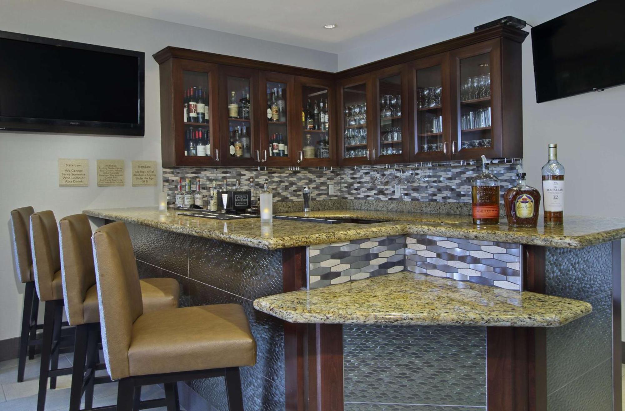 Hilton Garden Sonoma County Airport Hotel